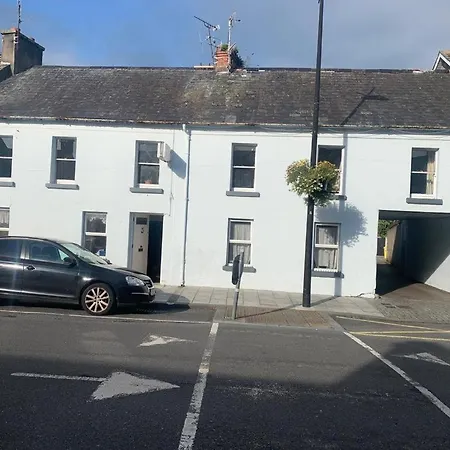 Kickham Street * Carrick-on-Suir